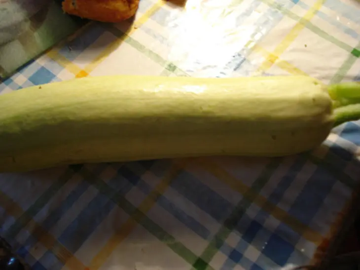 Лодочки из кабачков с грибами: шаг 3
