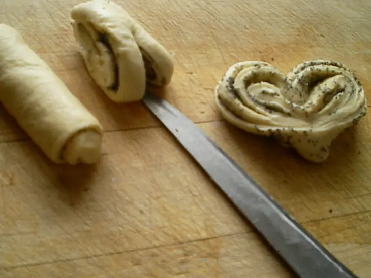 Плюшки с маком.: шаг 8