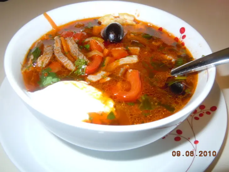 Солянка мясная сборная донская: шаг 1