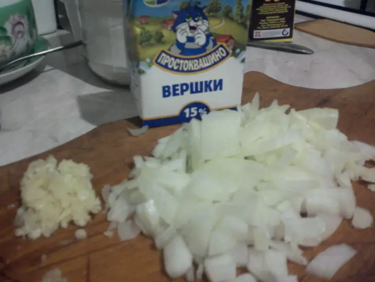 Креветки в сливках: шаг 2