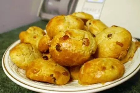 Булочки с изюмом (сконы): шаг 1