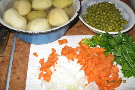 Суп-рагу из филе кролика с горошком: шаг 1
