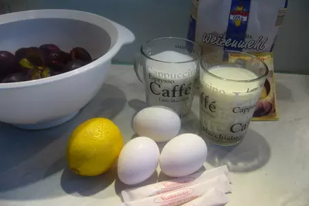 Пирог со сливами и орехами: шаг 2