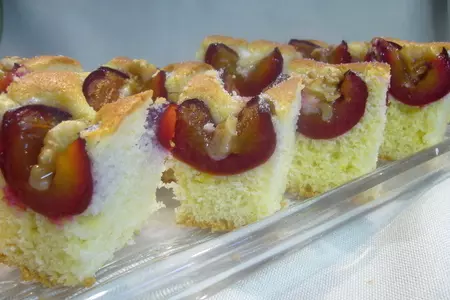 Пирог со сливами и орехами: шаг 6