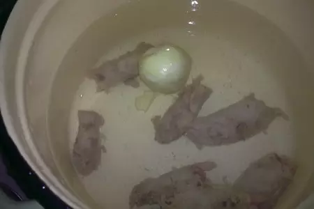 Суп с куриной шеикой и вермишелькой: шаг 4