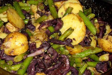 Салат с винными кальмарами и со стручковой фасолью: шаг 2