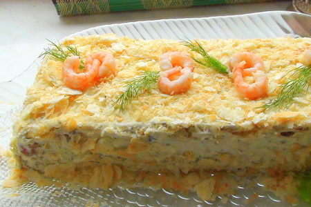 Закусочный торт «наполеон» с подкопченной сёмгой, печенью трески и икрой селёдки.: шаг 3