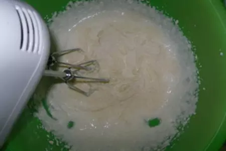 Творожное суфле с яблоками и брусникой: шаг 5