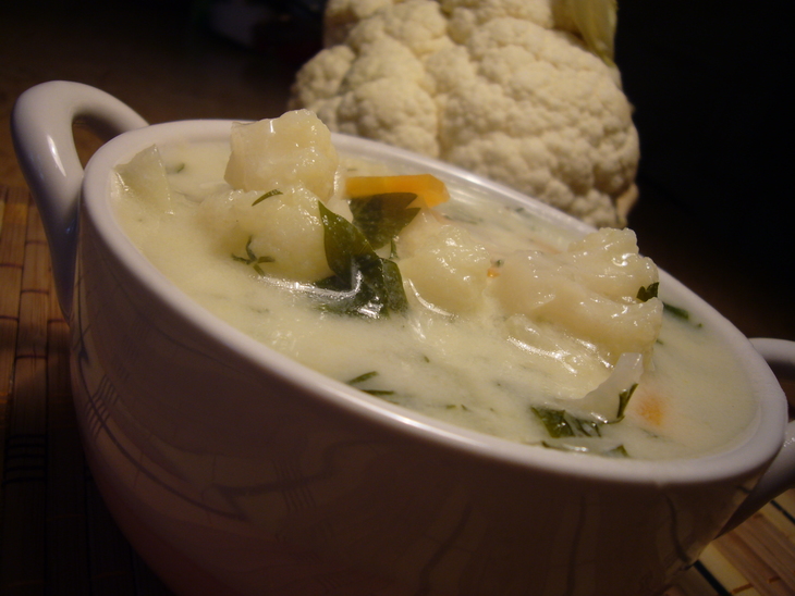 Кремово - молочный суп с цветной капустой.: шаг 1