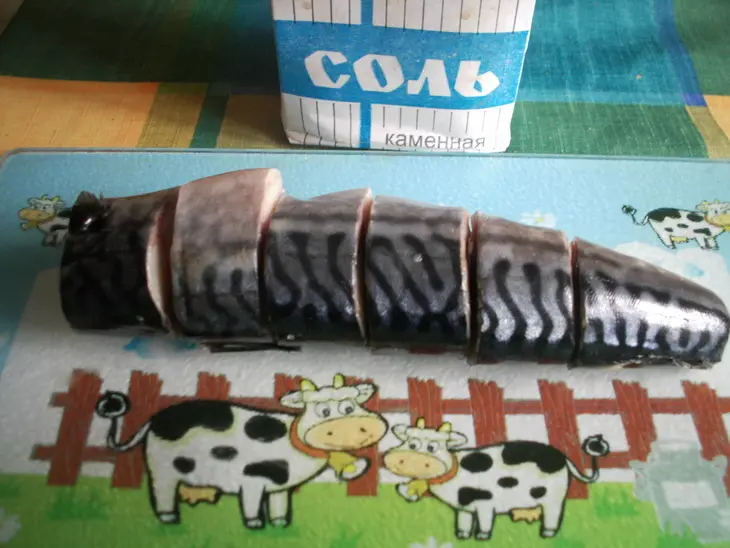 Скумбрия малосольная: шаг 2