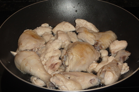 Курица с грибами сметанном соусе: шаг 4