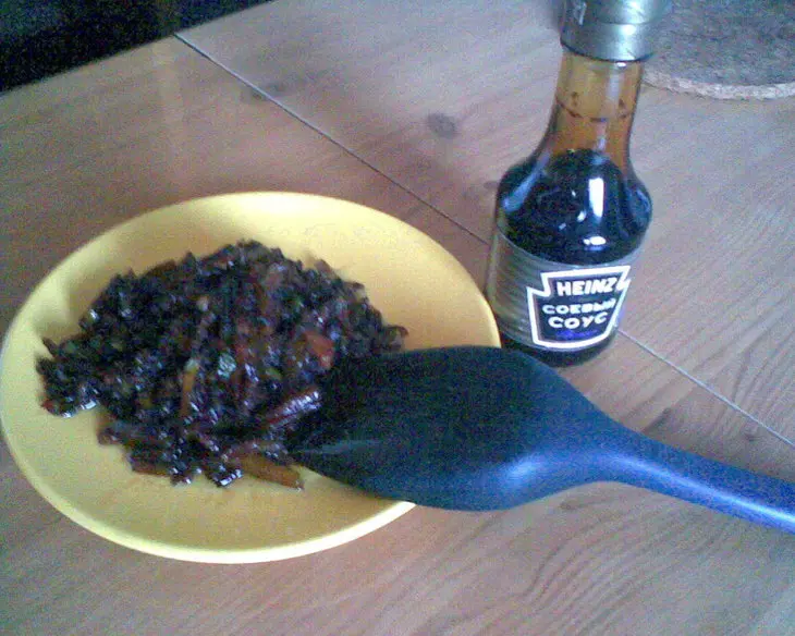Рисовые блинчики с начинкой из жареной редьки: шаг 2