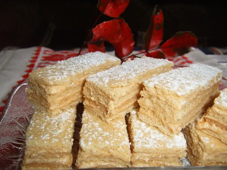 Нежно-вкуснейшее пирожное с карамельным кремом - pöstyéni szelet karamell krémmel: шаг 6
