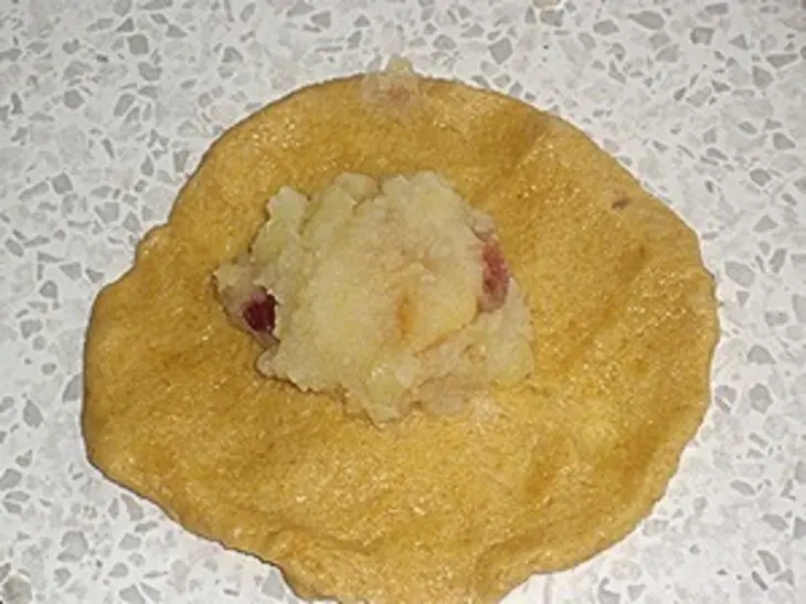 Гороховые пирожки с картошкой: шаг 6