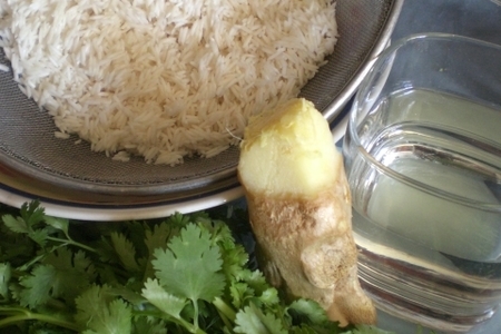 Курочка с рисом  с шафрановым молоком и кориандром: шаг 4