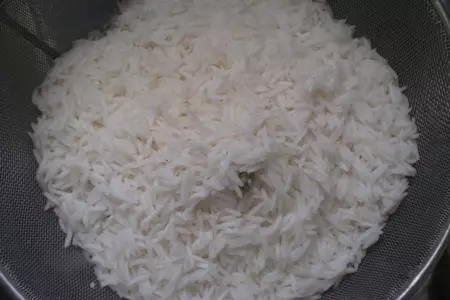 Курочка с рисом  с шафрановым молоком и кориандром: шаг 7