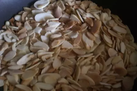 Курочка с рисом  с шафрановым молоком и кориандром: шаг 22