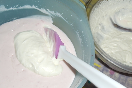 Клубничный торт со сливочно-йогуртовым кремом: шаг 9