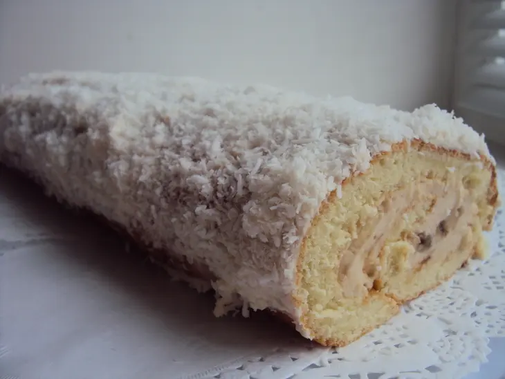 Рулет с «карамельными» бананами со вкусом топленого молока/ дуэль: шаг 8