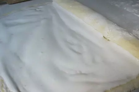 Творожные рулетики с белковой начинкой: шаг 3