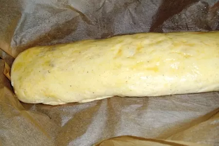 Картофельный рулет с начинкой из фарша и шпината: шаг 7