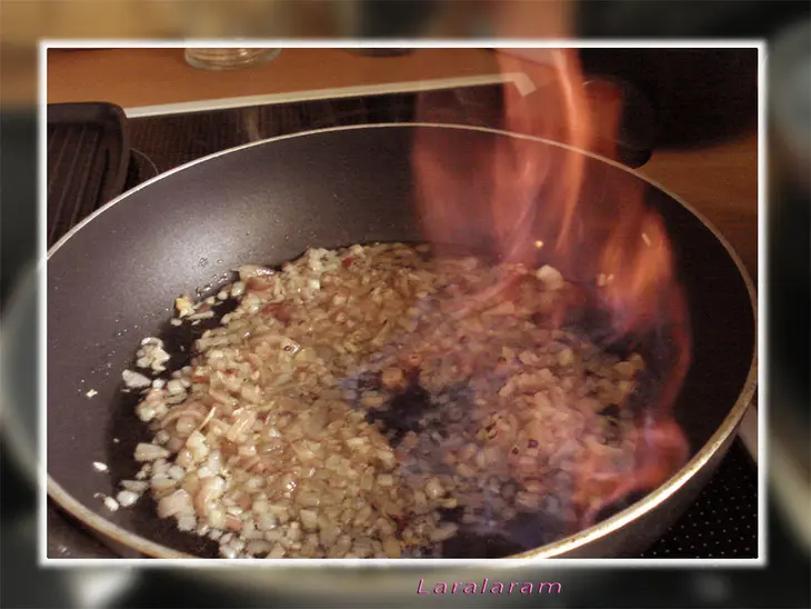 Перечный стейк с перечным соусом: шаг 12