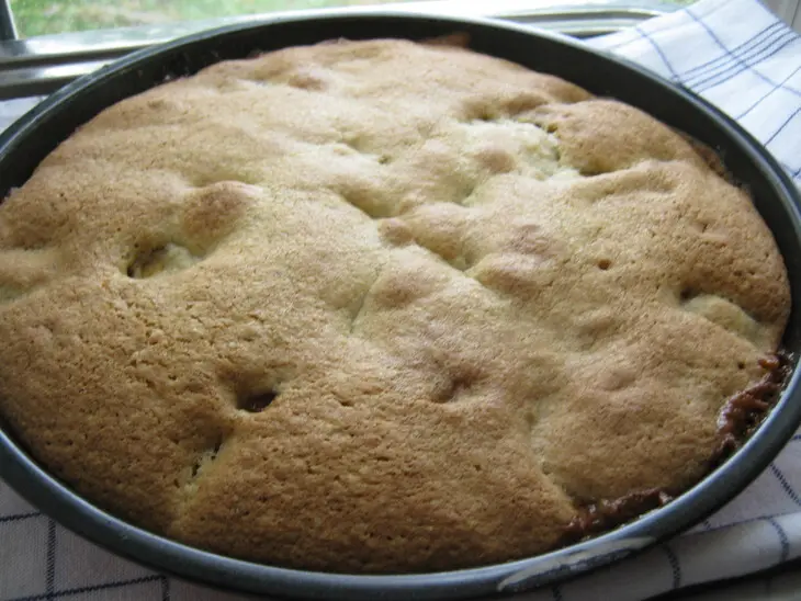 Перевёрнутый пирог с фейхоа и орехами.: шаг 7