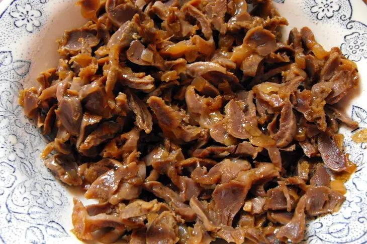 Овощи, фаршированные куриными желудками.: шаг 2