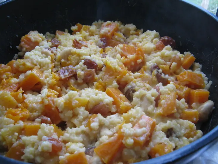 Пшённая каша с тыквой,сухофруктами и орехами.: шаг 4