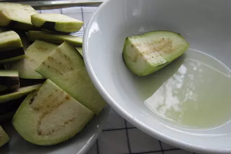 Телятина томлёная - "по-восточному".( с овощами и фейхоа): шаг 7