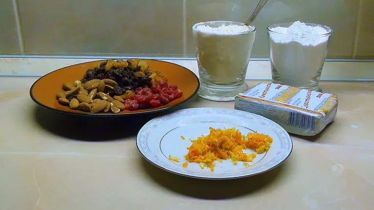Печенье с шоколадом и пряностями.: шаг 1