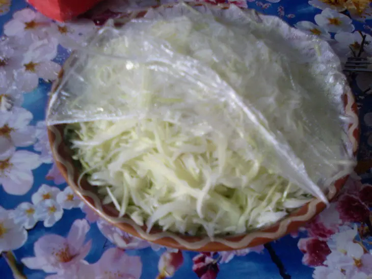 Пирожки с капустой на ужин.: шаг 3