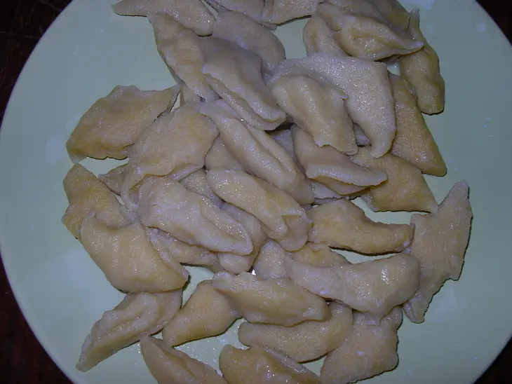 Колбаски с жареными клецками: шаг 3