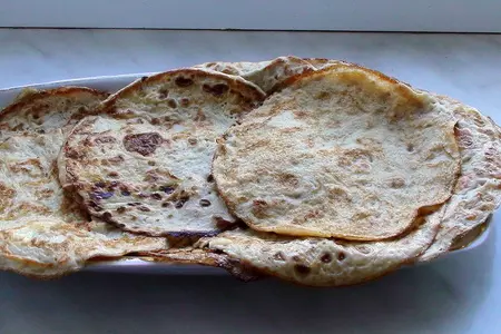 Курочка без костей, фаршированная японскими яичными блинчиками с сыром и паштетом.: шаг 5
