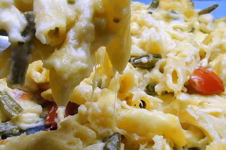 Макароны, запечённые с сырным соусом и цветной капустой.: шаг 10