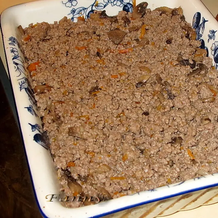 Картофельная запеканка по мотивам пастушьего пирога (shepherd's pie): шаг 4