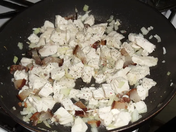 Запеканка из брокколи, с грибами и маслинами+лёгкий зеленый салат: шаг 4