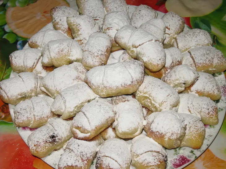 Рогалики с шоколадом: шаг 1