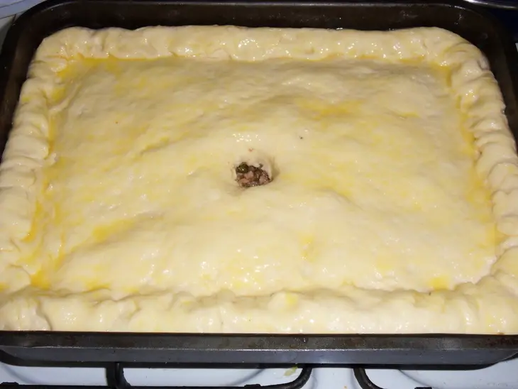 Пирог с мясом и капустой: шаг 6