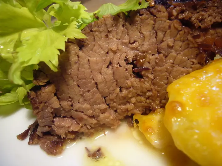 Разварное мясо из пьяченцы с картофельным пирогом.: шаг 3
