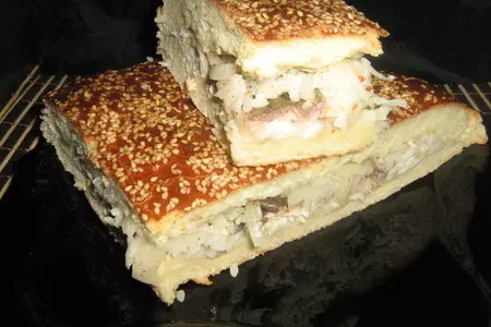 Пирог с рыбой и рисом: шаг 15