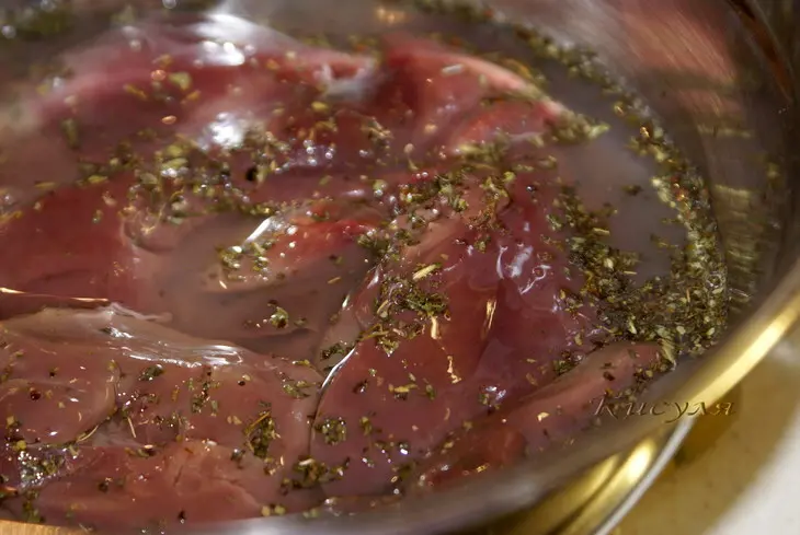 Печень индейки с бананом и ромом: шаг 1