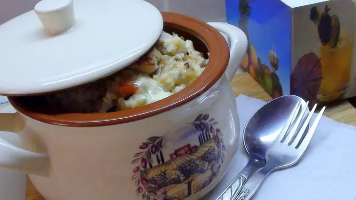 Пшённая каша с курочкой, томлённая в горшочке.: шаг 6