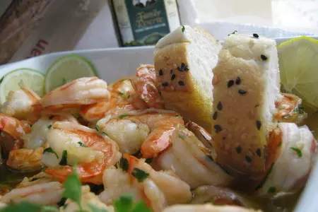 Креветки в чесночном соусе(gambas al pil-pil): шаг 9