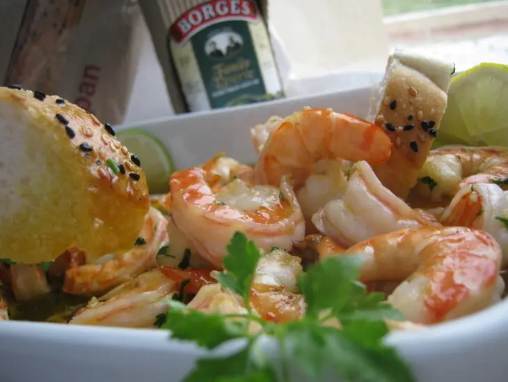 Креветки в чесночном соусе(gambas al pil-pil): шаг 10