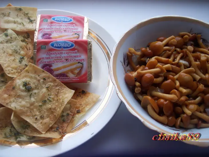 Сыро-грибная закуска: шаг 1