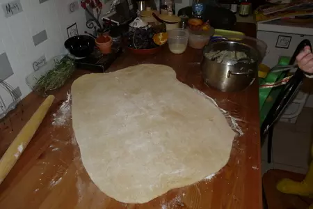 Рулетики с корицей и глазурь к ним: шаг 2
