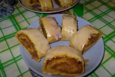 Морковные рулетики с вареньем: шаг 8
