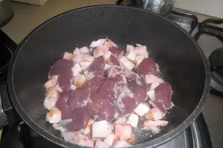 Мясное ассорти в соусе: шаг 1