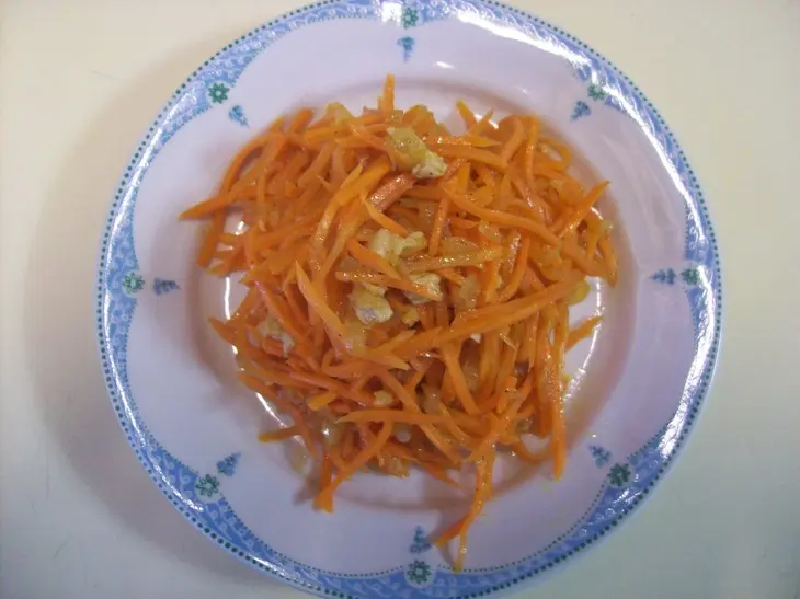 Салат из моркови с мясом по-корейски: шаг 3
